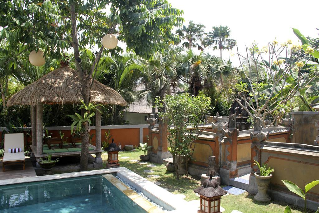 Papaya Guesthouse Canggu Kültér fotó